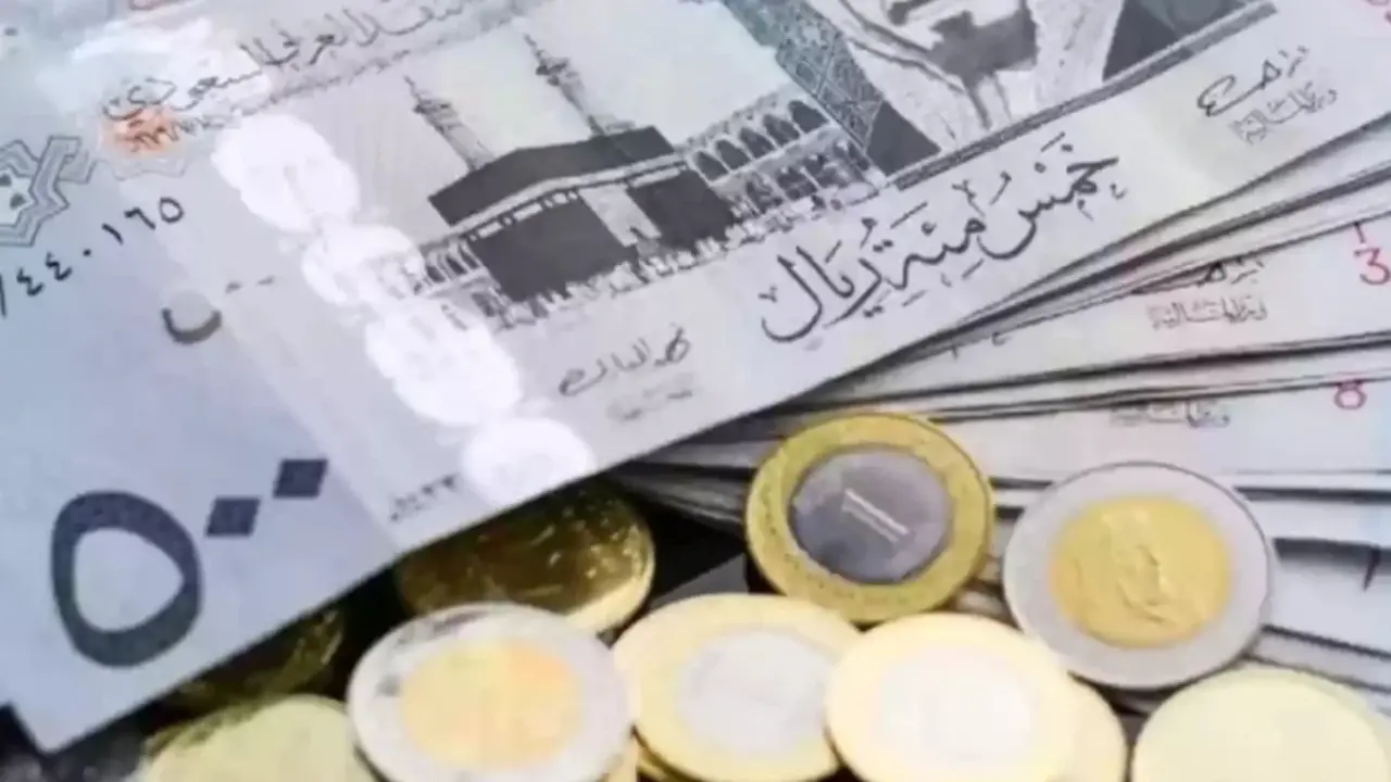 تغيرات سعر الريال السعودي أمام الجنيه المصري في التعاملات المصرفية اليوم